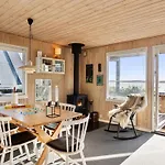 Vanna - 500m From The Sea By Interhome