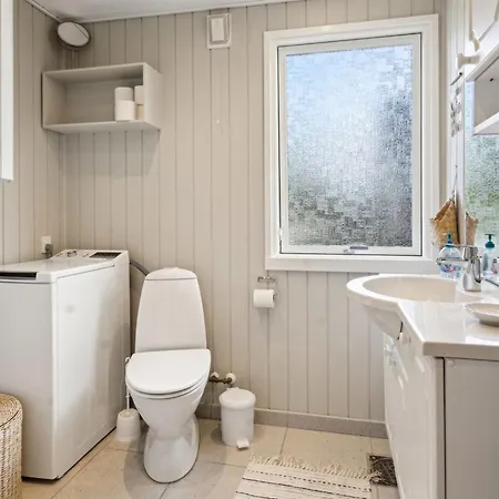 Holiday home Vanna - 500m From The Sea By Interhome