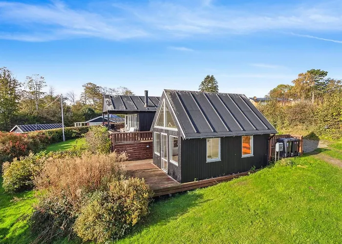 Vanna - 500m From The Sea By Interhome